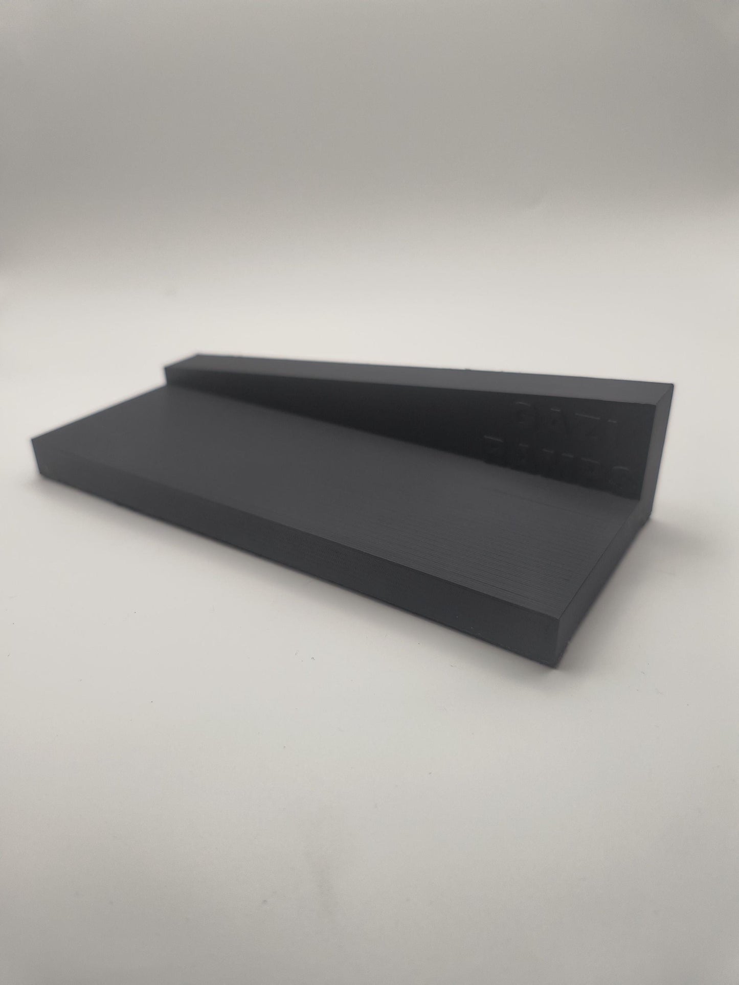 Fingerboard Manny pad with angled Ledge