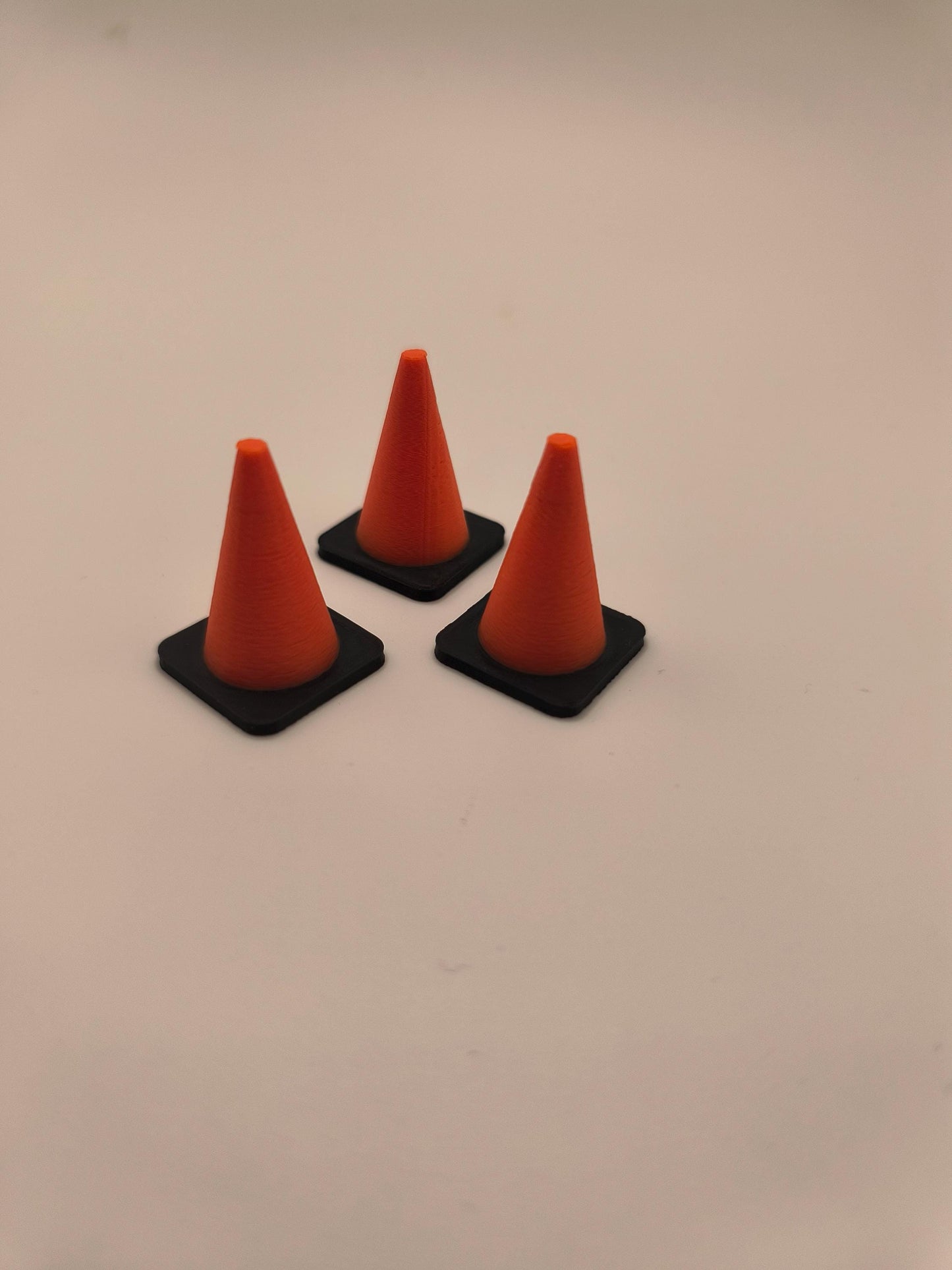 Traffic cones for Fingerboarding, RC cars, Hot Wheels etc. - 3, 6, 10 Pack
