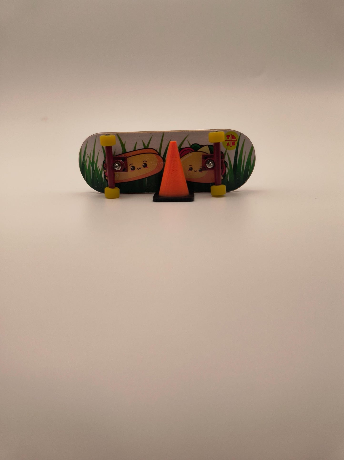 Traffic cones for Fingerboarding, RC cars, Hot Wheels etc. - 3, 6, 10 Pack